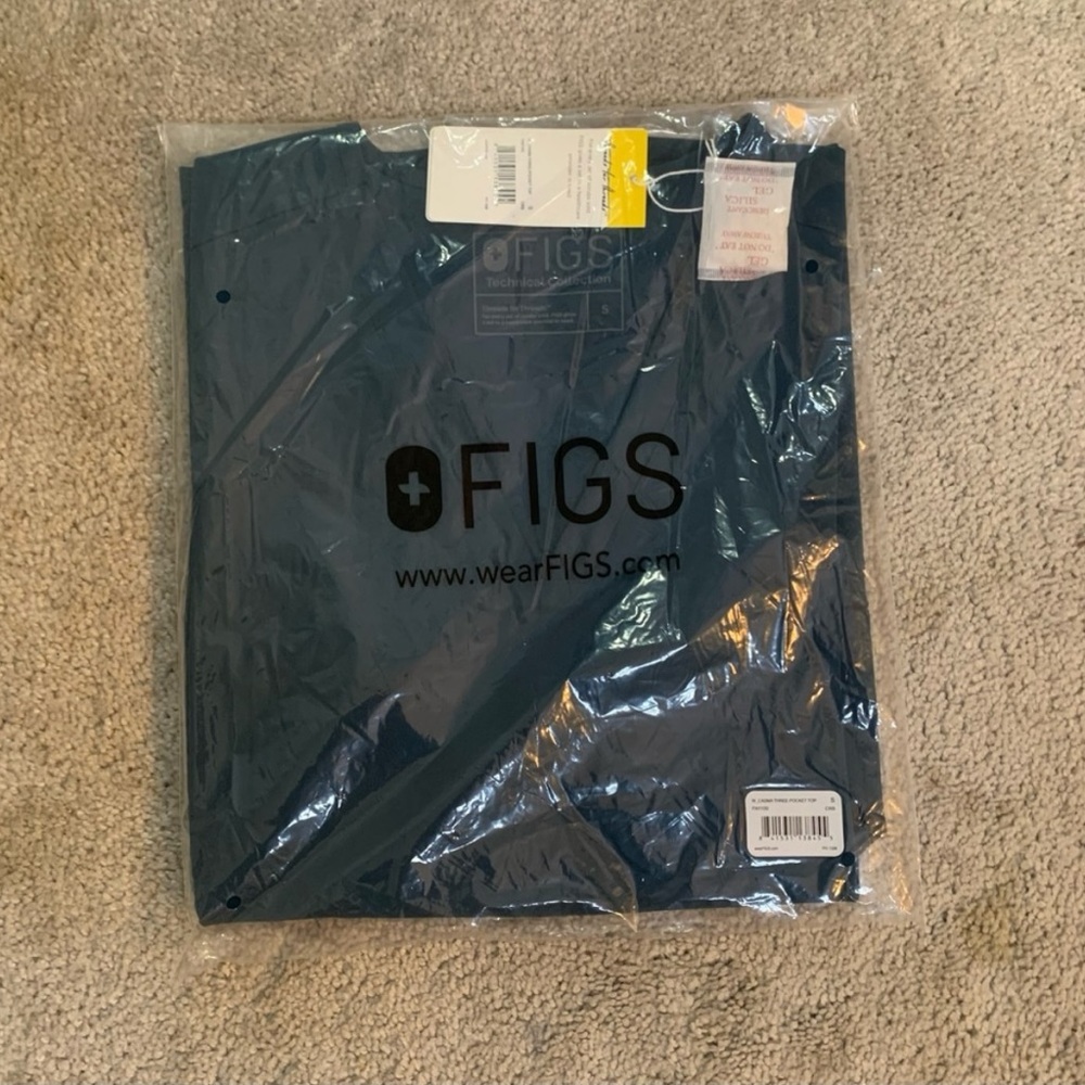 Figs Caribbean Blue Casma Scrub Top Size Small. NWT!